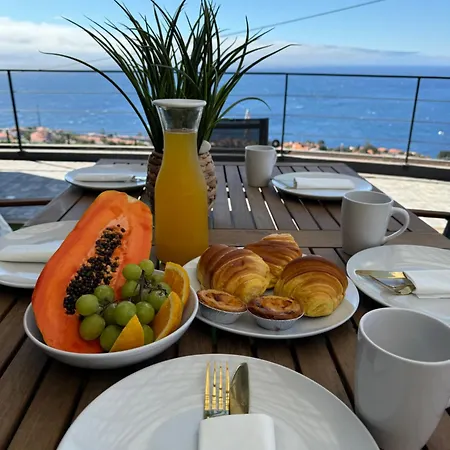 Holiday home Casa-vista-paradise, Panoramic Sea View Canico (Madeira)